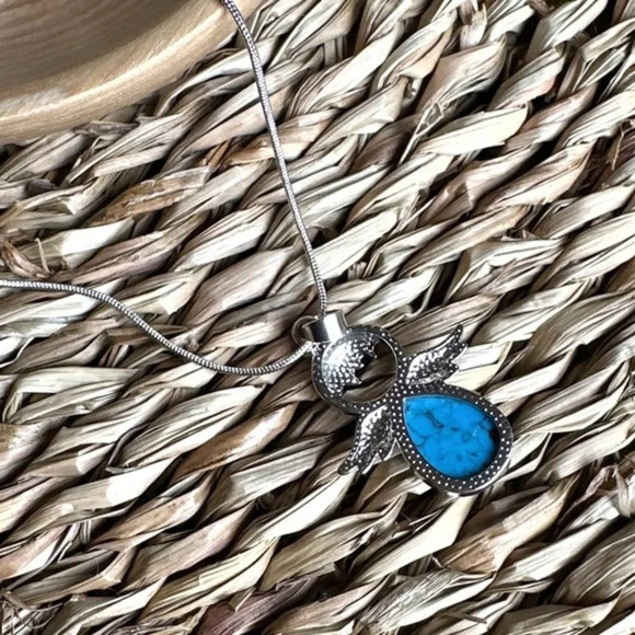 Turquoise Angel medallion pendant /protection turquoise and silver necklace - Picture 3 of 6